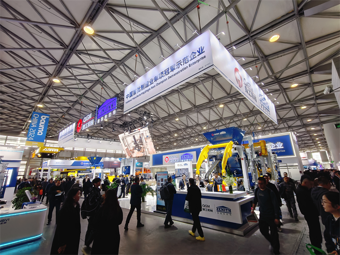 Dikkatli araştırma ve değişim, yeni bir bölüme liderlik: QGM Grubu 2024 Shanghai Bauma sergisinde parlayan bir görünüm kazanıyor!