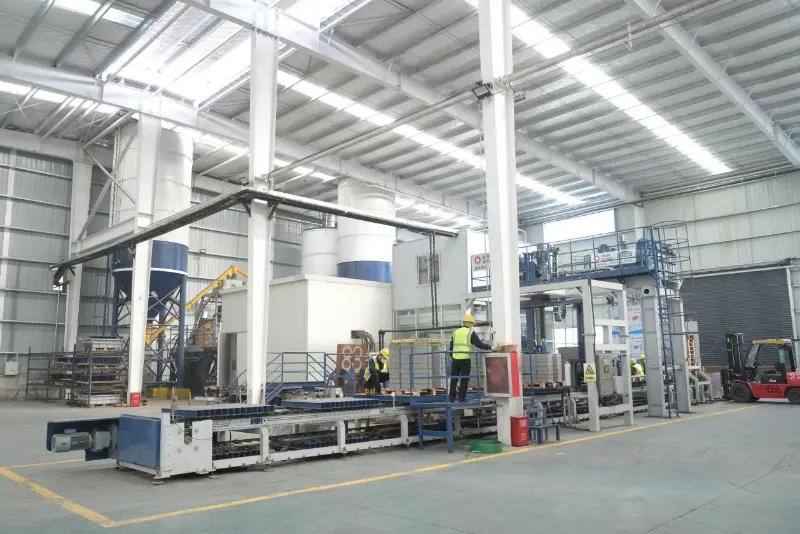 Güneydoğu Asya için Otomatik Parke Makinası | Verimli Beton Finişer Üretim Çözümleri